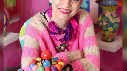 Homeowner's extremely eccentric decorating has left her house 'unsellable'
