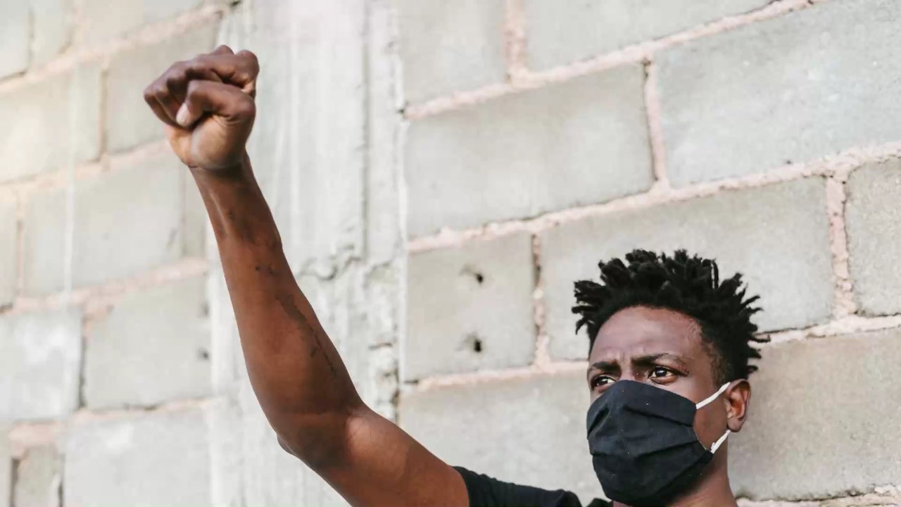Jacob Blake: Entsetzte Stars äußern sich nach erneuter Polizeigewalt gegen Schwarze