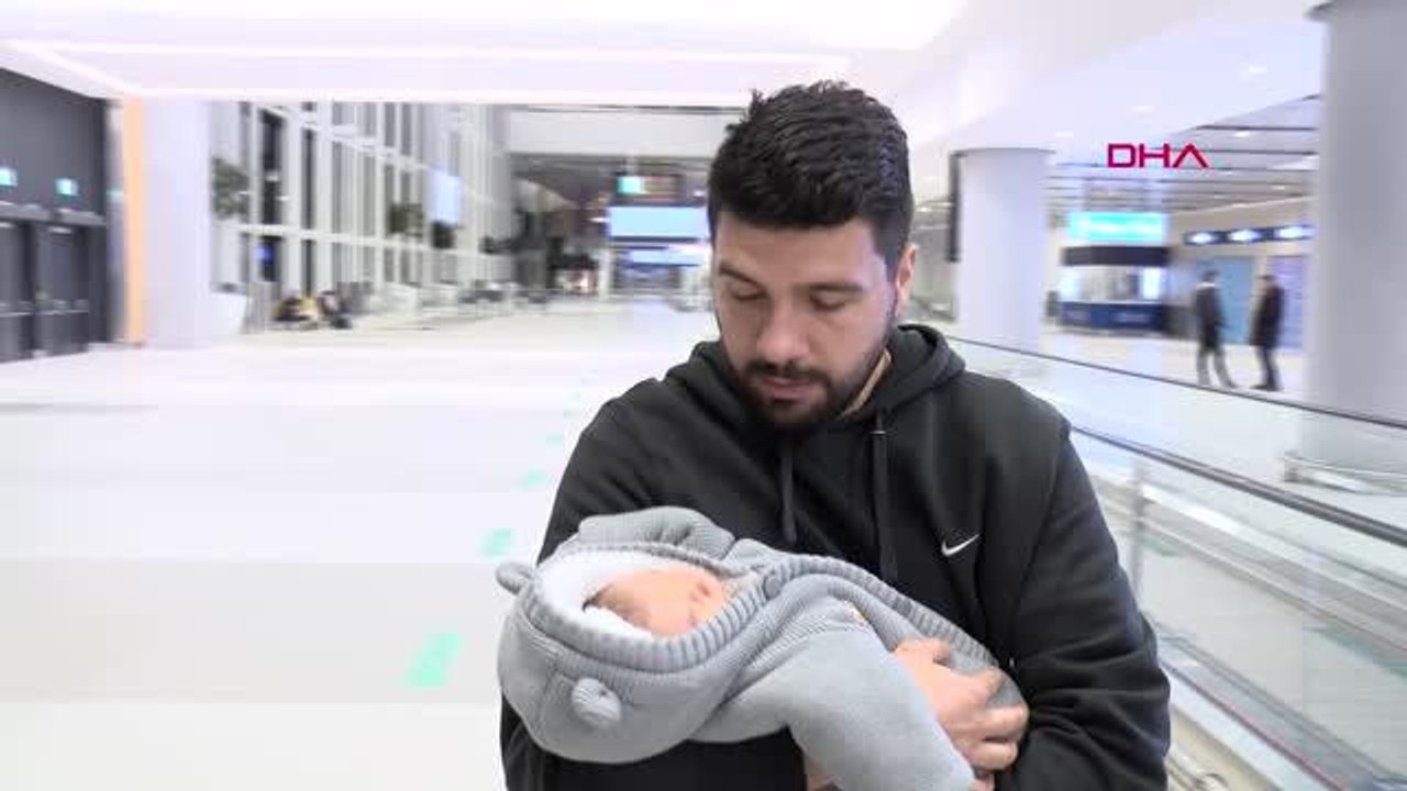 Son dakika haberi: SAVAŞTAN 3 SAAT ÖNCE DOĞAN TÜRK BEBEĞİ EMİLİA, AİLESİYLE İSTANBUL'DA