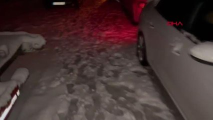 AFYONKARAHİSAR'DA KAR ULAŞIMI OLUMSUZ ETKİLEDİ