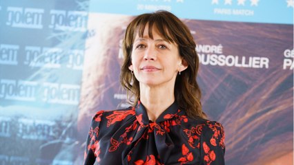 GALA VIDÉO - Sophie Marceau complexée ? « C’est dans la tête on n’y peut rien "