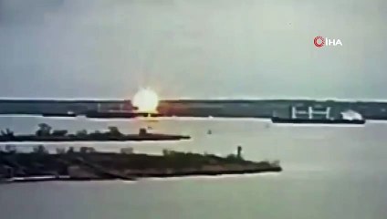 Ukrayna'ya ait gemi Rus füzesiyle vuruldu! O anlar kayda geçti
