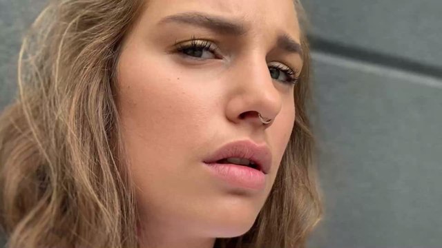 BTN -Star Liza Waschke: Trotz unerträglicher Schmerzen kann sie keine ärztliche Hilfe nutzen