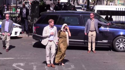 Meghan und Harry: Die Queen wird durch den Rückzug an ihre dunkelste Stunde erinnert