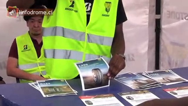 Sécurité routière: CACOMIAF et BRIDGESTONE diagnostiquent et sensibilisent les conducteurs de poids lourds sur maintient de leurs pneus en bon état