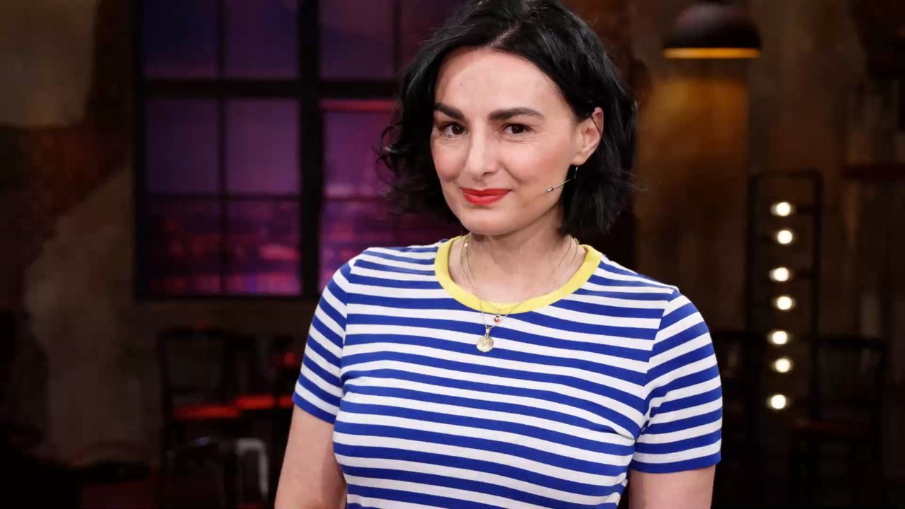 "Ich mag meinen Körper so, wie er ist": Mimi Fiedler spricht über Kampf mit Problemzonen