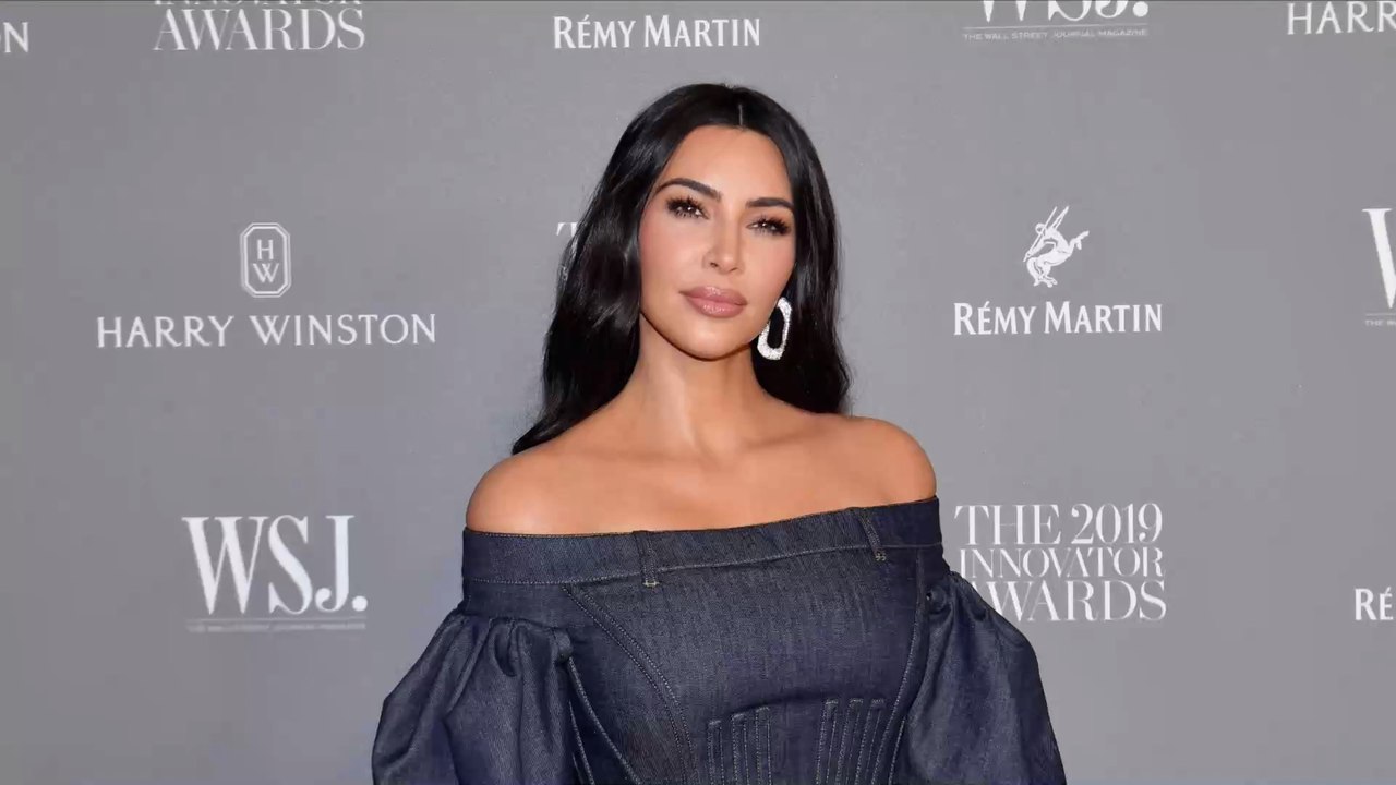 Heftige kritik an schönheitsstandards: foto von kim kardashians gesicht sorgt für furore