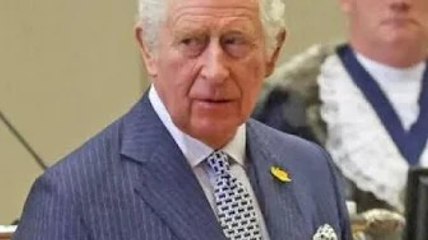 L'agression brut@le" de Charles attaque Poutine lors d'un voyage déchirant avec Camilla