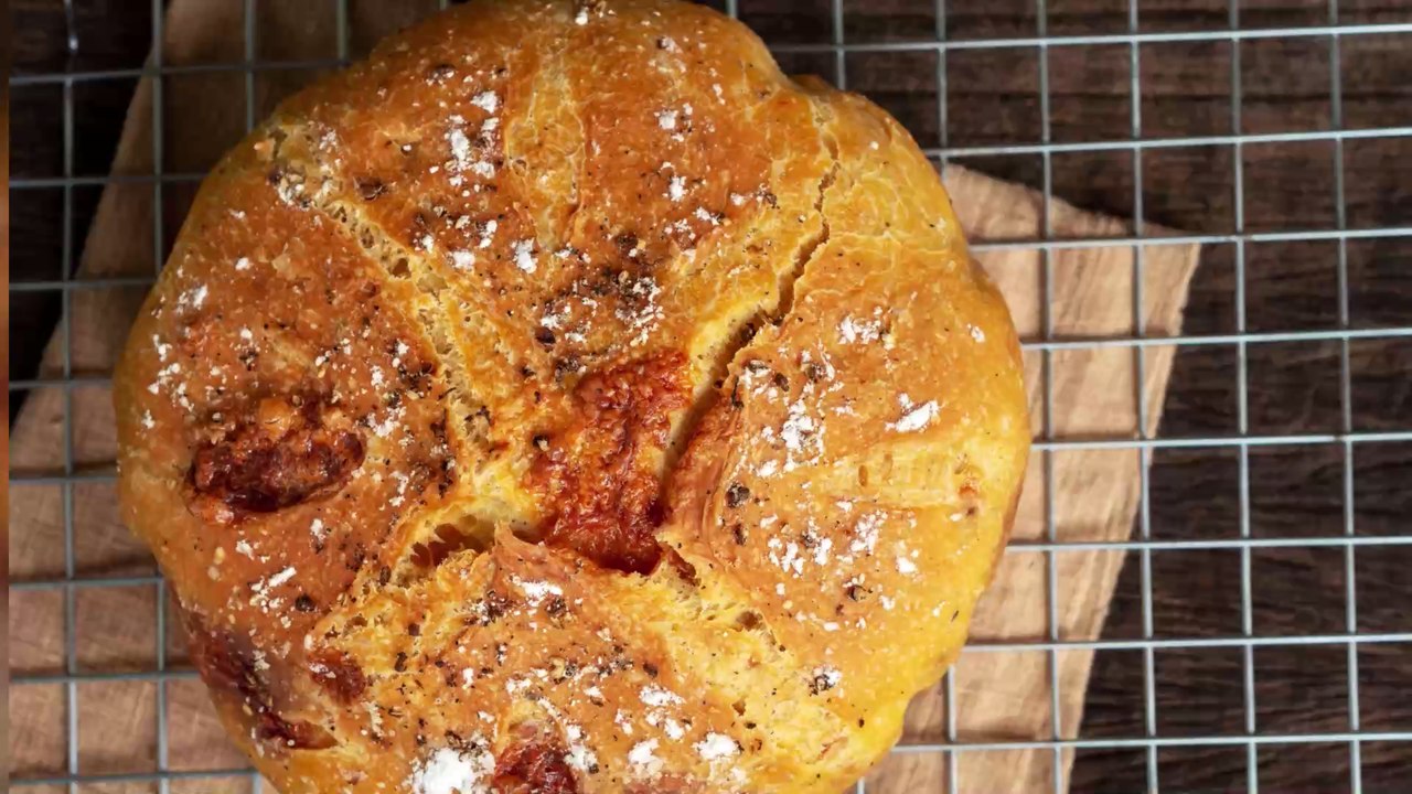 Brot im Schmorrtopf: So einfach geht’s