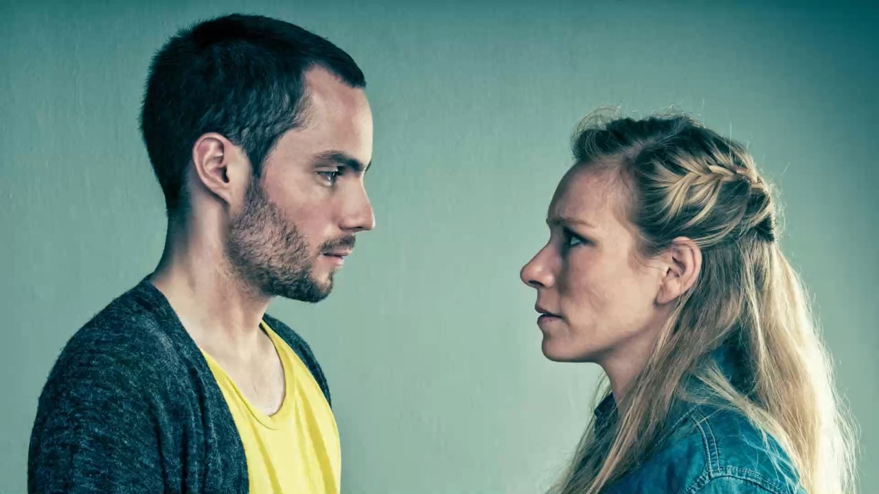 ‘Fleabagging’ is the latest toxic dating trend...
