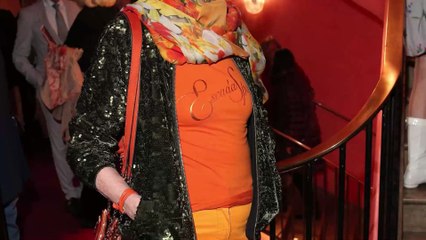 Star aus "In aller Freundschaft" im Krankenhaus: Ihre Augenkrankheit wird ihr zum Verhängnis
