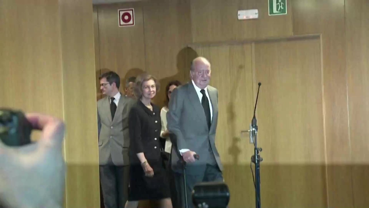 'Rede nicht mit der Presse': Juan Carlos hetzt Geheimdienst auf deutsche Geliebte