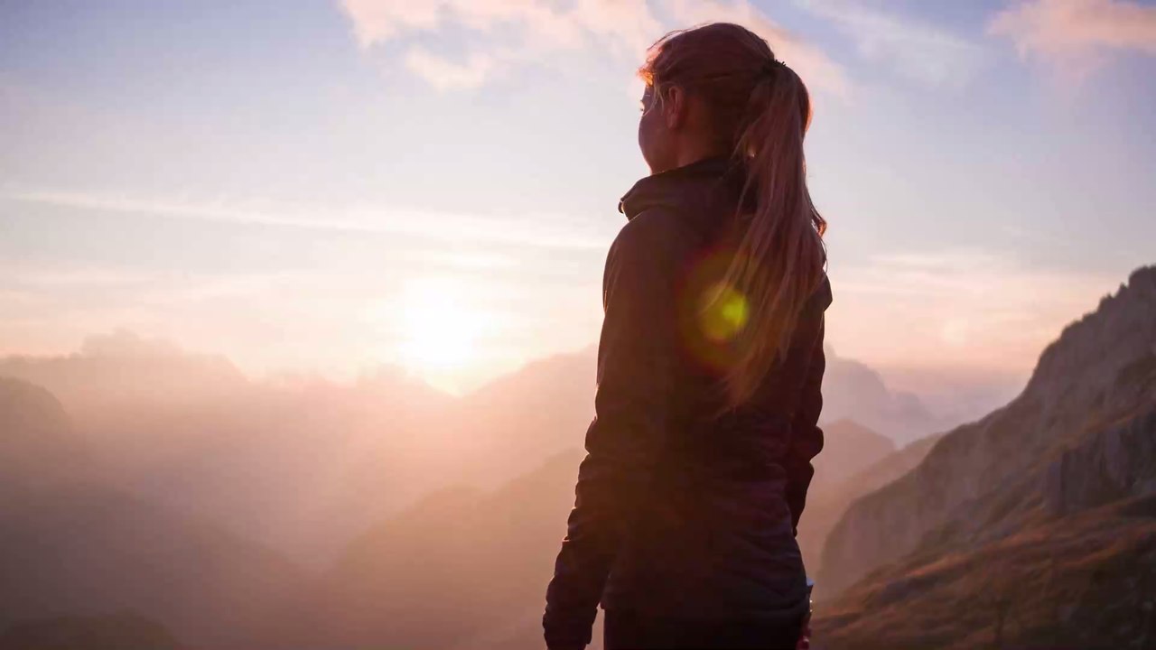 Gestatten? Die süßeste Vogelart der Welt: Die japanische Schwanzmeise!