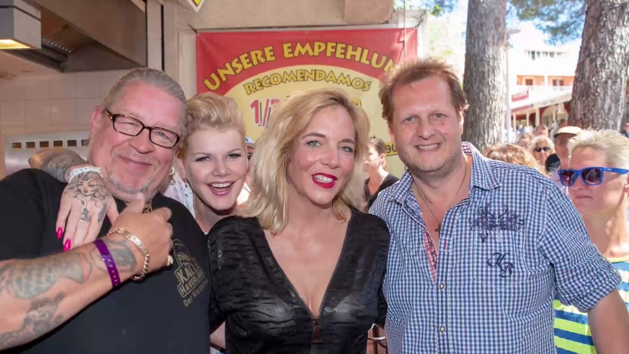 Danni Büchner hält Trauerrede für toten Kater: Doch plötzlich wirbt sie mit Rabattcodes