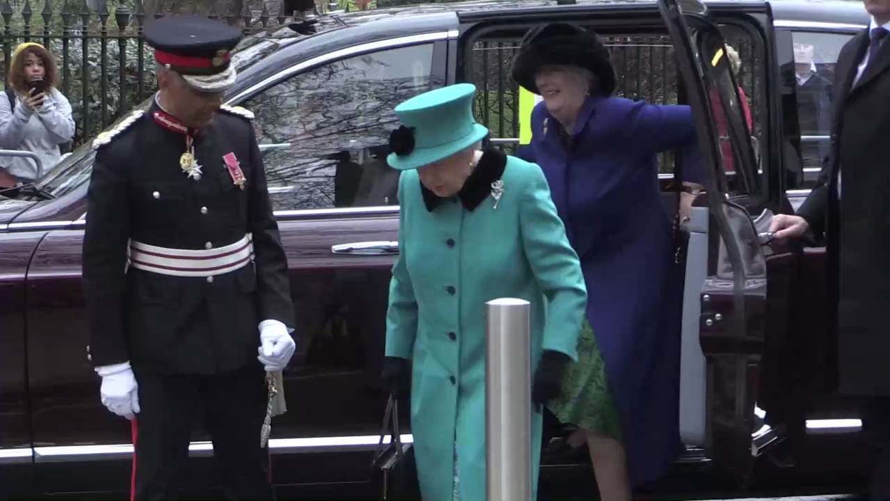 'Arbeitsloser Prinz in Hollywood': Harry erntet nach Queen-Kritik mächtig Gegenwind