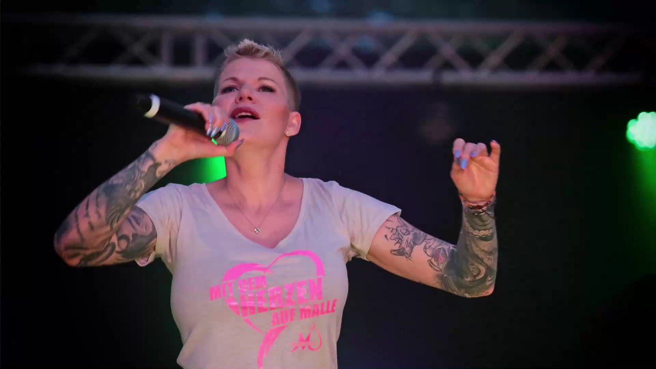 "Wie eine Grippe": Melanie Müller verharmlost Corona-Pandemie trotz eigener Erkrankung