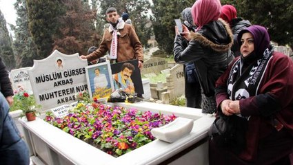 Müslüm Gürses ölümünün 9. yılında mezarı başında anıldı