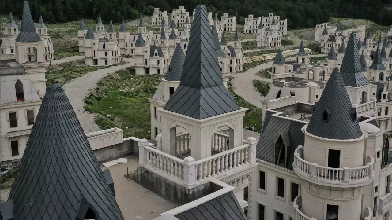 'Burj Al Babas': Geisterstadt im Disney-Stil