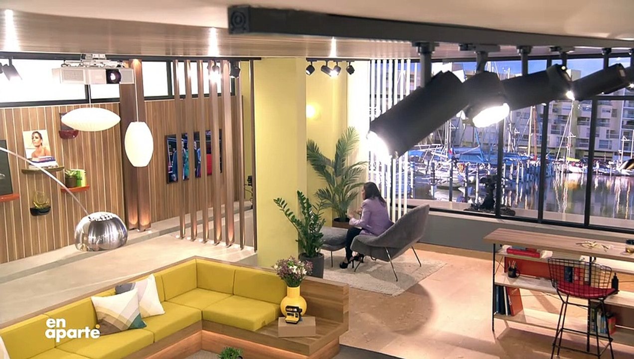 Amel Bent évoque le cancer de Florent Pagny dans l'émission "En aparté" - Canal+