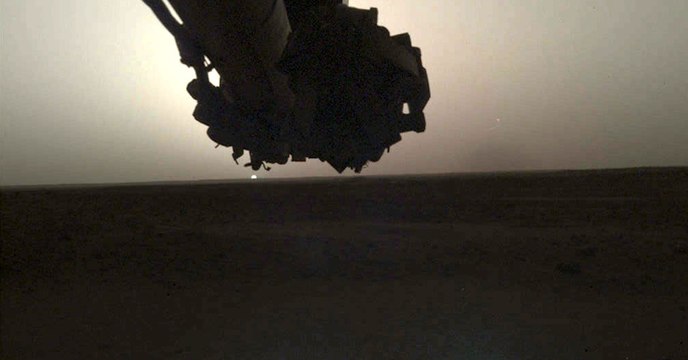 Un incroyable lever et coucher de soleil capturé sur Mars (Vidéo)