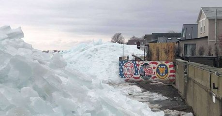 États-Unis : les incroyables images d'un gigantesque tsunami de glace (Vidéo)