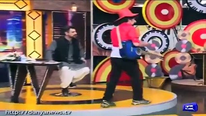 Mehwish Hayat and Iftikhar Thakur | Mian Afzal Nirgoli