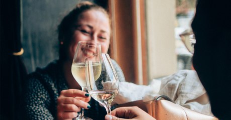 Alcool : les œstrogènes auraient un rôle à jouer dans la surconsommation