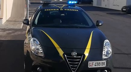 Pesaro - Mostra Green Pass intestato ad altra persona, multa per un egiziano (03.03.22)