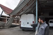 GAZİANTEP'TE FIRTINA; ÇATILAR UÇTU, ARAÇLAR HASAR GÖRDÜ