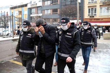 Son dakika! 'Tefecilik' operasyonunda yakalanan 3 şüpheliden 2'si tutuklandı