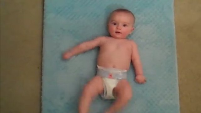 Une maman a filmé son bébé en train de danser pour qu'on la croit enfin