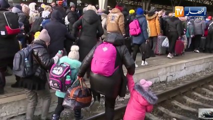 الأزمة الأوكرانية: العمليات العسكرية تقلب الموازين.. أوروبا تستقبل آلاف اللاجئين الأوكرانيين
