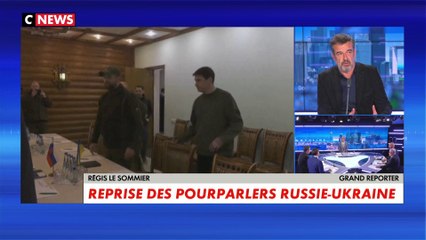 Régis Le Sommier : «Emmanuel Macron tente de garder le contact»