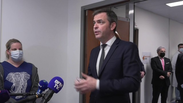 Si le masque ne sera plus obligatoire dès le 14 mars, Olivier Véran recommande de continuer à le porter dans certaines situations