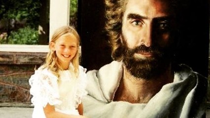 A 9 ans, elle vendait ses toiles à 25 000 dollars, voici ce qu'elle devient 17 ans plus tard