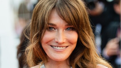 GALA VIDEO - Carla Bruni : ce mystérieux projet qu'elle prépare avec l'ex top model Helena Christensen
