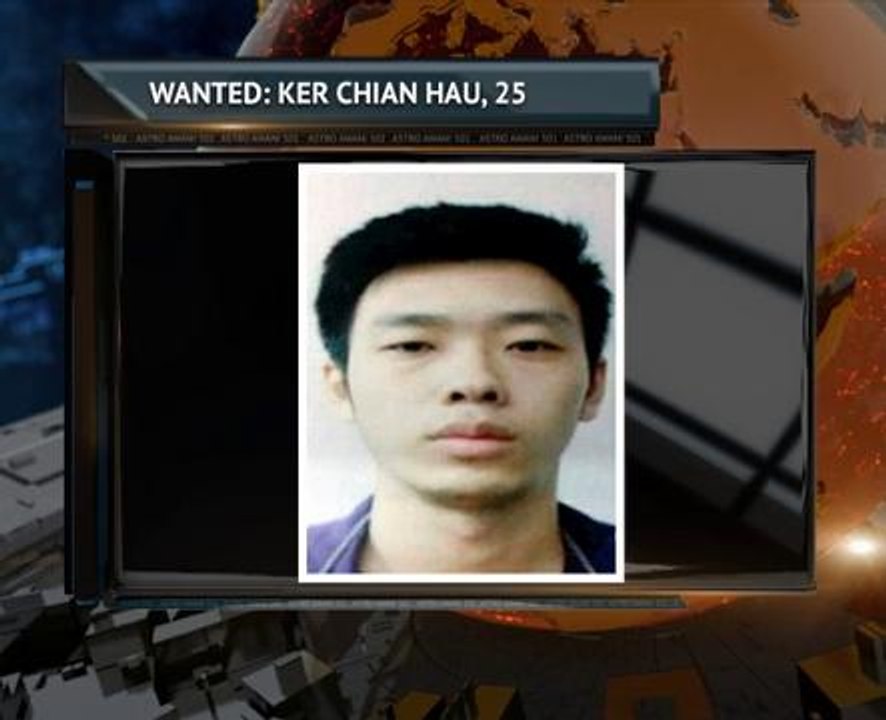 Police hunting for 3 'ah longs' collecting 'angpau'