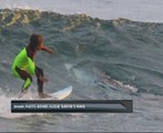 Shark photo-bombs Aussie surfer's wave