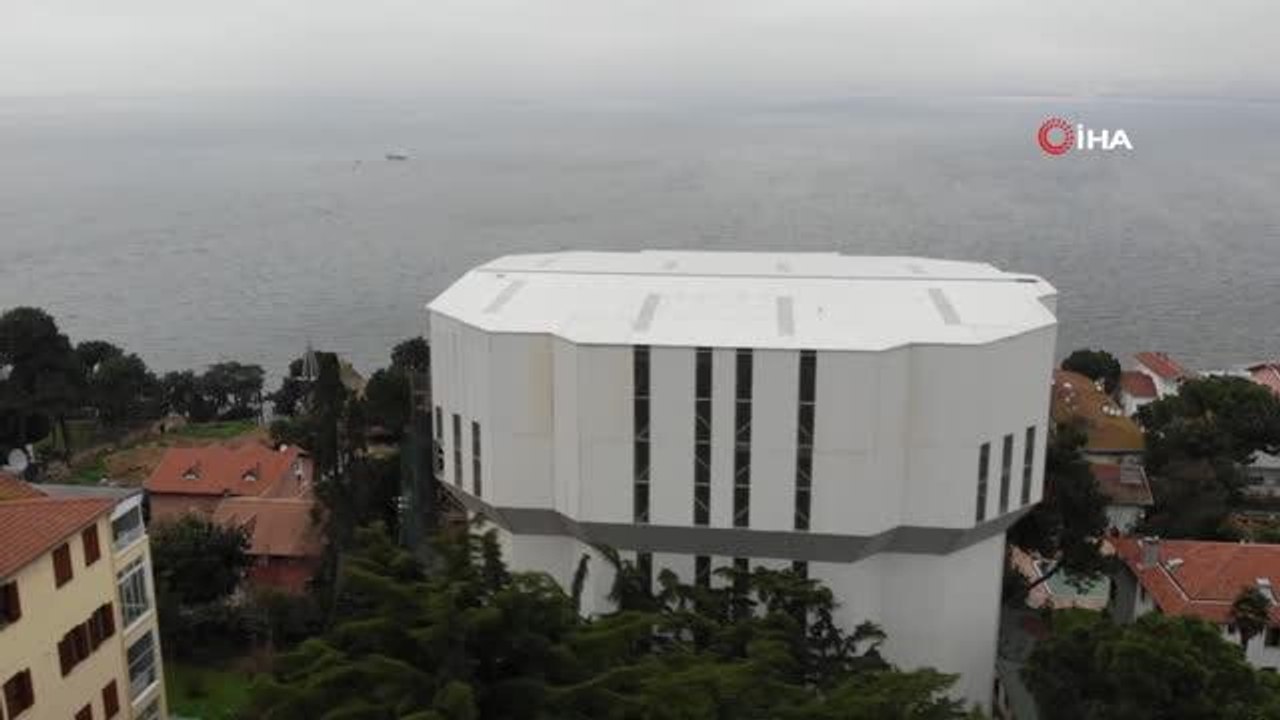 Büyükada'da Tarihi Hacopoulos Köşkü'nde restorasyon çalışmaları sürüyor