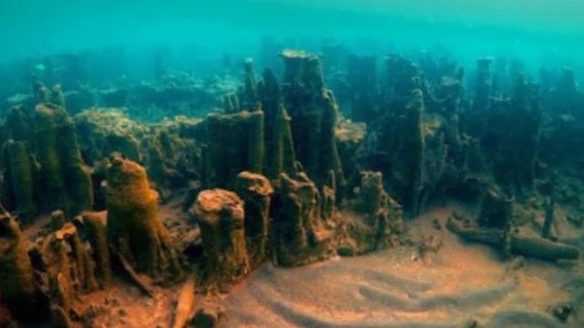 Turquie : un château vieux de 3000 ans a été découvert dans le Lac de Van (PHOTOS)