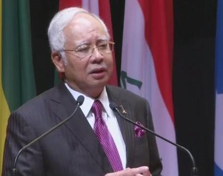 Malaysia's Najib calls on Myanmar to cease discrimination against Rohingya Muslims