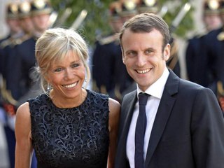 Que se passe-t-il lors des dîners très secrets d'Emmanuel Macron organisés le lundi ?