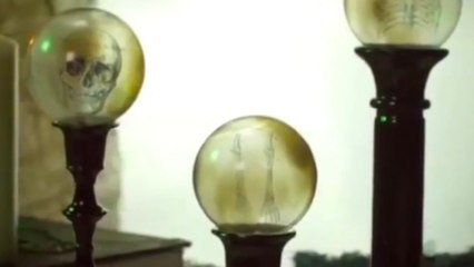 DIY Halloween facile : comment fabriquer un chandelier flippant ?