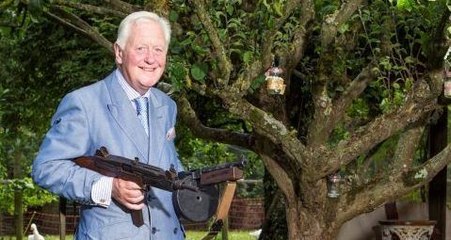 Un milliardaire veut "recruter" une femme pour avoir un enfant et en faire son héritier