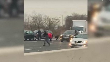 Une pluie de billets aux USA fait le bonheur des automobilistes