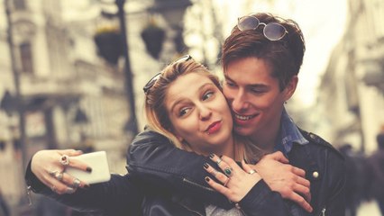 Top 4 des signes qui prouvent que vous lui plaisez