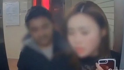 Il lui vole 300 euros, mais lui rend les billets pour une raison étonnante