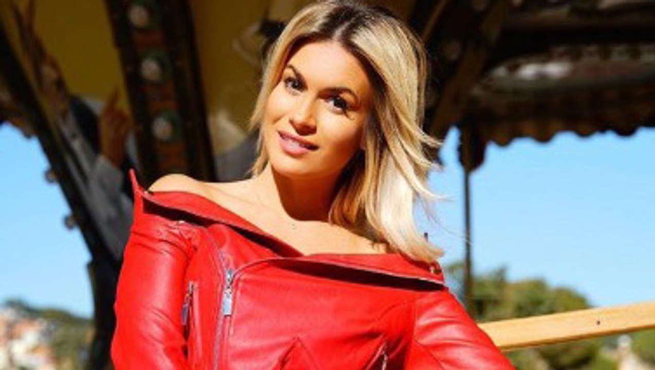 Les Marseillais VS Monde 4  : Carla Moreau fait une belle déclaration d'amour à Kévin Guedj