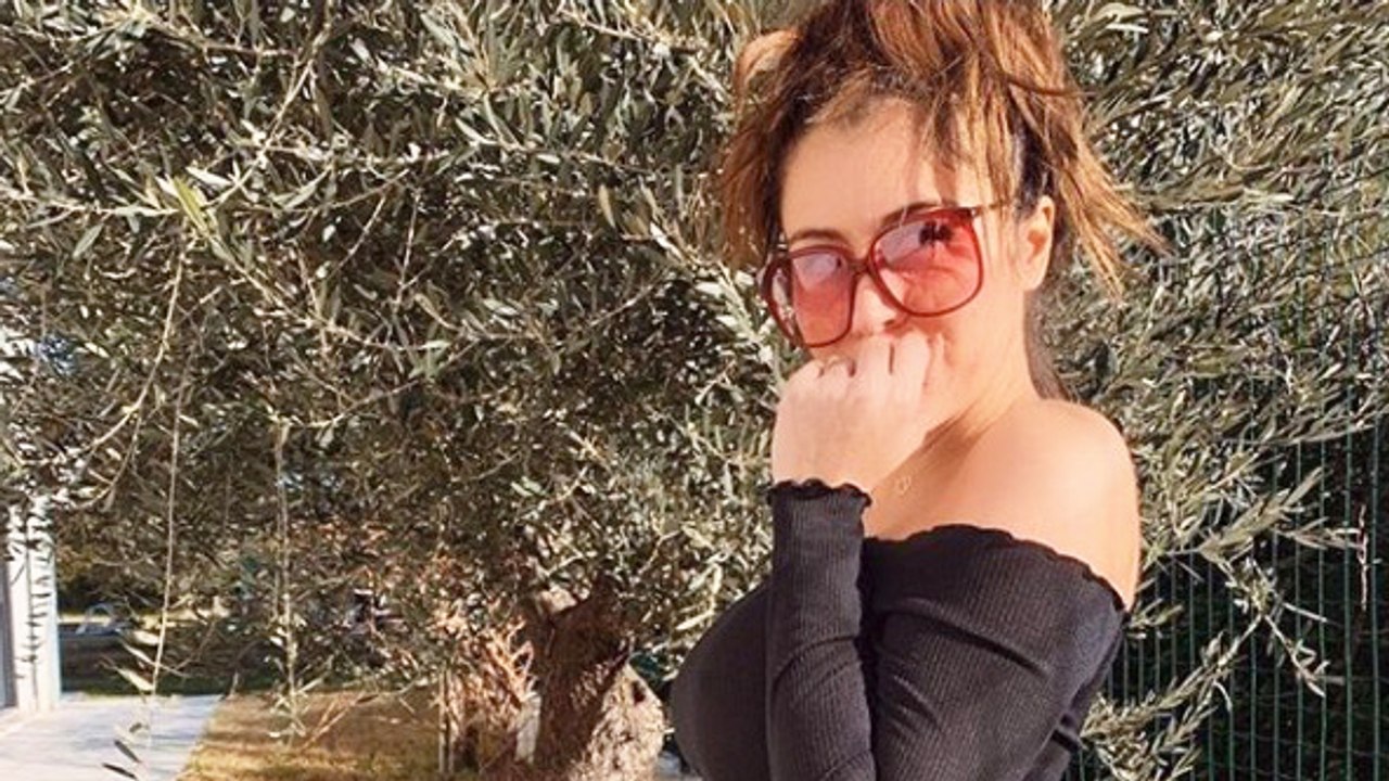 Enceinte, Anaïs Camizuli dévoile ses "kilos d'amour" ! (PHOTO)