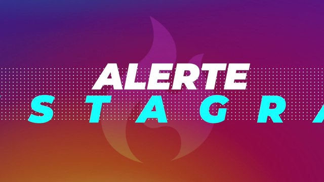 Emily Ratajkowski pose en maillot très échancré et agite la Toile